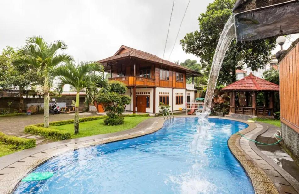 Villa Anjung Balak צ'יסרואה מראה חיצוני תמונה