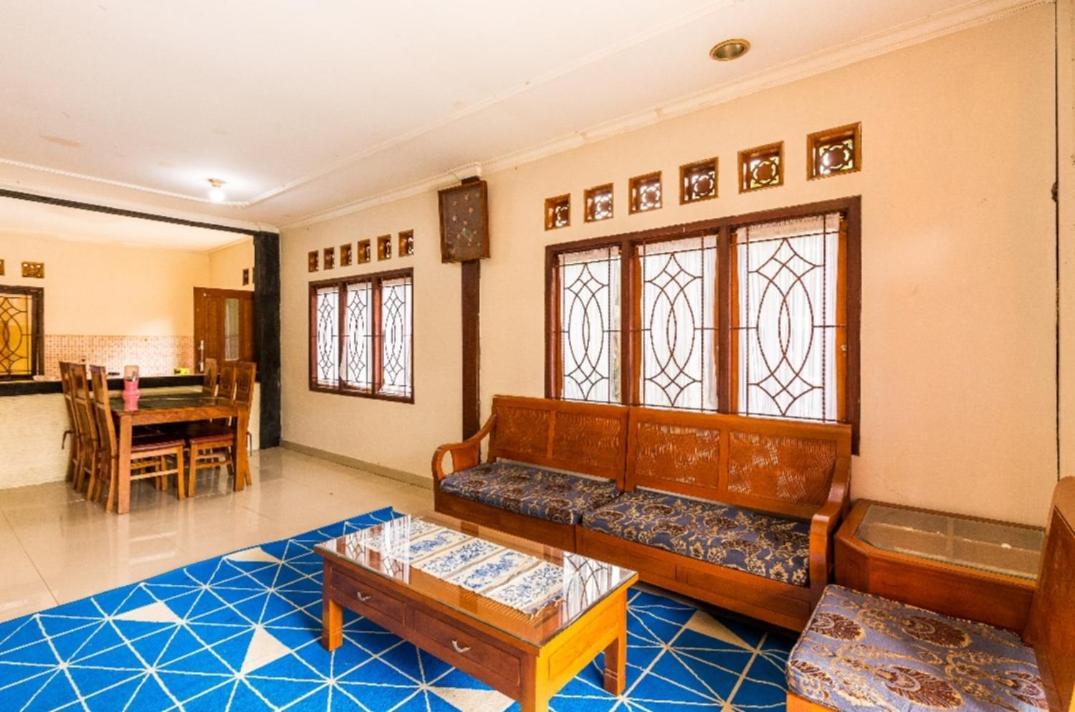 Villa Anjung Balak צ'יסרואה מראה חיצוני תמונה